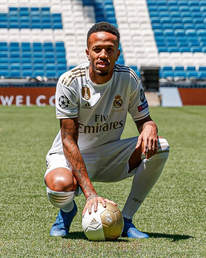 马卡:米利唐加盟皇马六个赛季 已成长为后防核心 马卡:米利唐加盟皇马六个赛季 已成长为后防核心